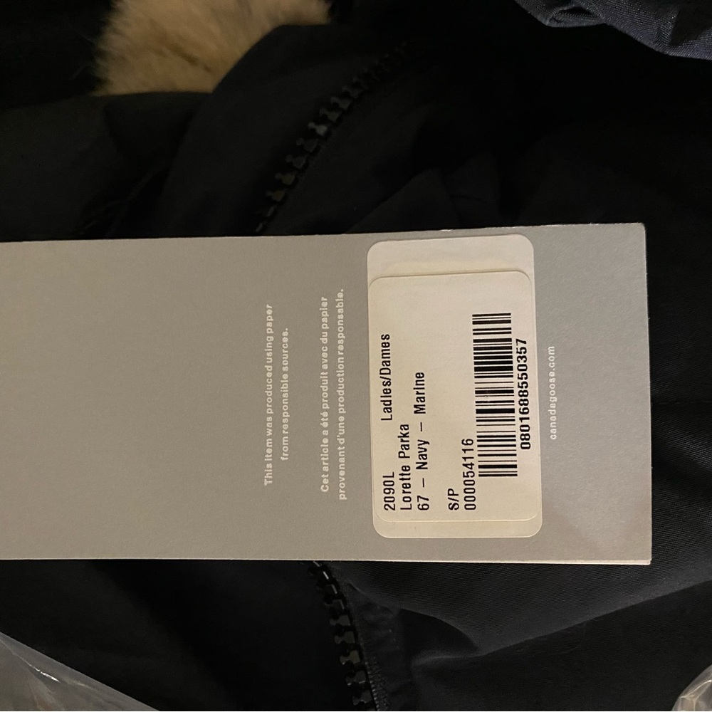 Canada Goose Lorette Parka - Picture 6 of 6